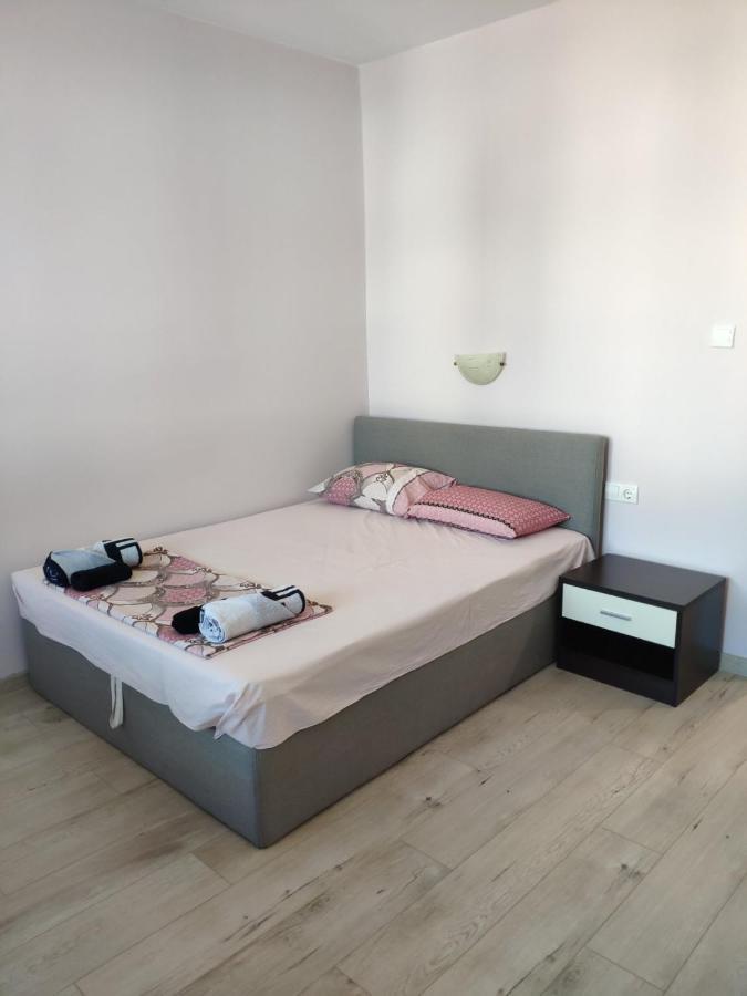 Liliya Apartment Pleven Luaran gambar