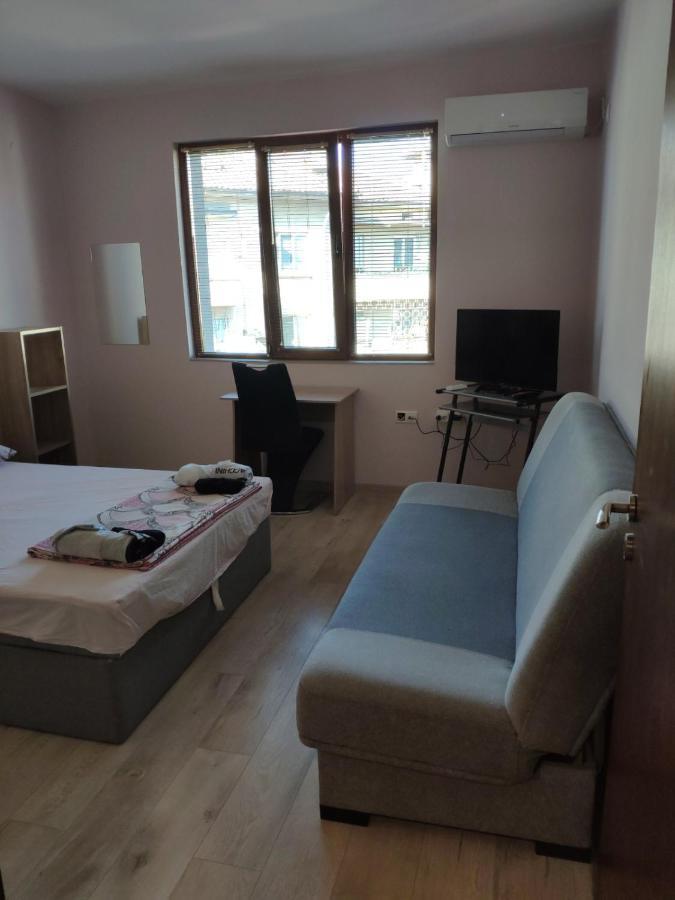 Liliya Apartment Pleven Luaran gambar
