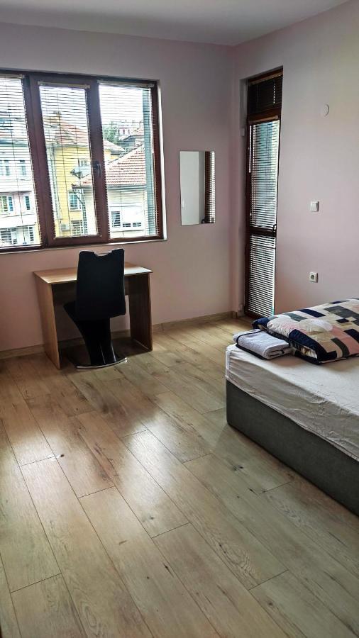 Liliya Apartment Pleven Luaran gambar