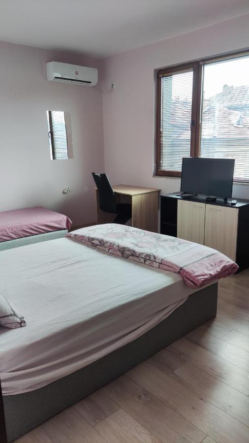 Liliya Apartment Pleven Luaran gambar